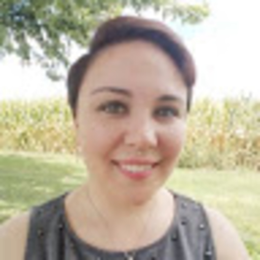 Meet your Posher, Lauren